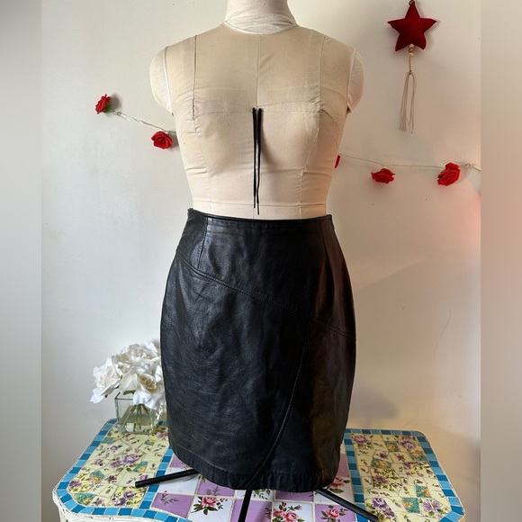 Vintage Ed Battah Elegant Black Buttery Leather Black Skirt M L 10 - Picture 10 of 10